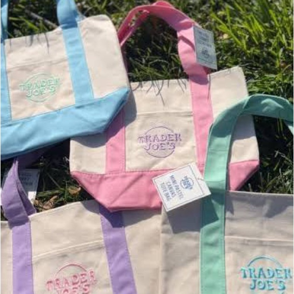 NWT Trader Joe's Limited Edition Pastel Canvas Tote Bag 💚 Reusable Eco 🛍️